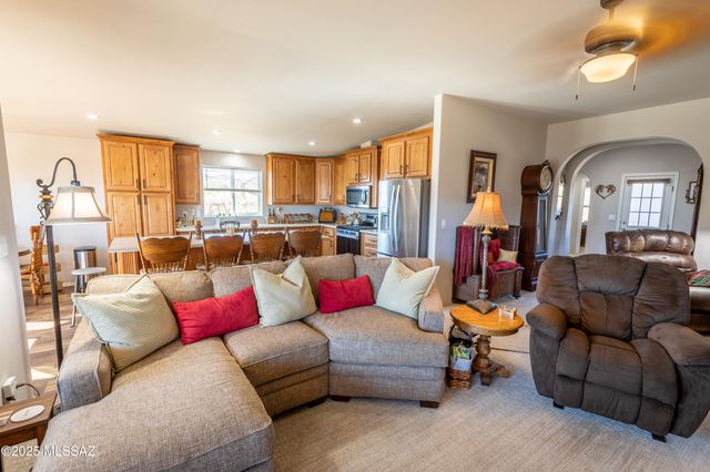 905 N Mountain Lion Pass, Globe, AZ 85502