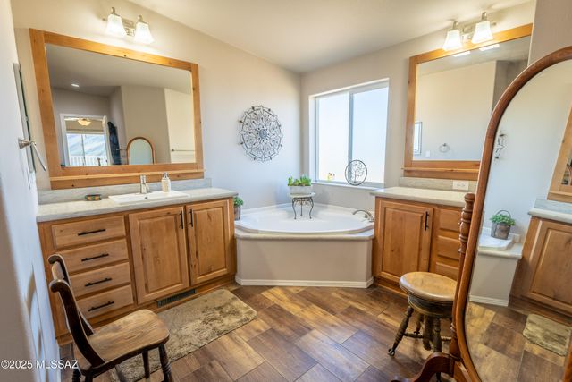 905 N Mountain Lion Pass, Globe, AZ 85502