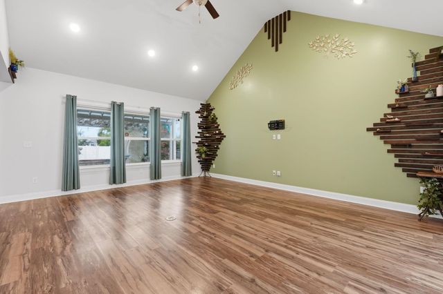 564 Hickman St., Surfside Beach, SC 29575