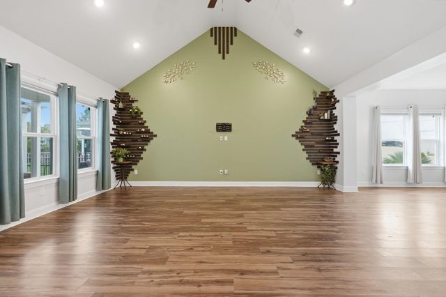 564 Hickman St., Surfside Beach, SC 29575