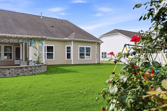 564 Hickman St., Surfside Beach, SC 29575