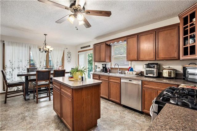 254 Swan Drive, Hiram, GA 30141