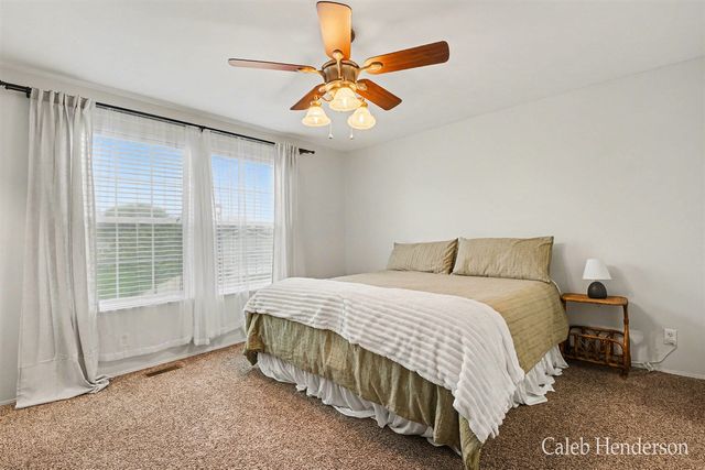 1131 Glasgow Avenue, Wayland, MI 49348
