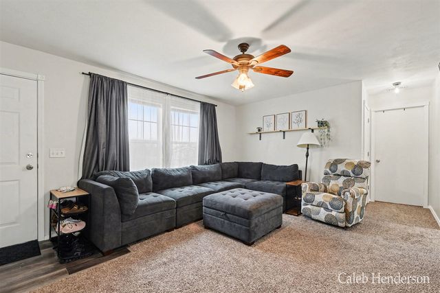 1131 Glasgow Avenue, Wayland, MI 49348
