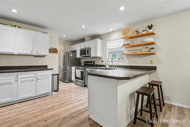 1131 Glasgow Avenue, Wayland, MI 49348