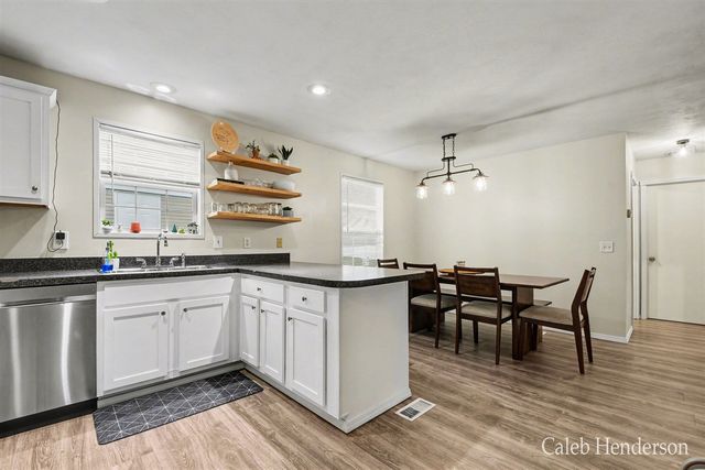 1131 Glasgow Avenue, Wayland, MI 49348