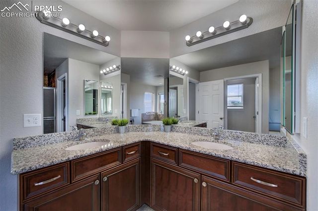 7480 Twin Valley Terrace, Colorado Springs, CO 80925