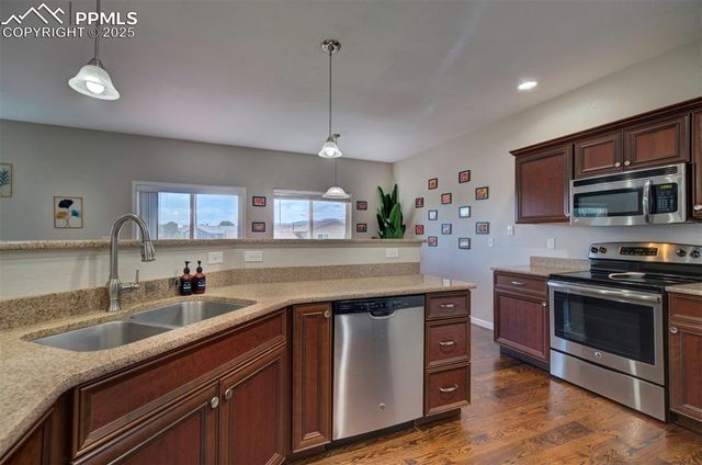 7480 Twin Valley Terrace, Colorado Springs, CO 80925