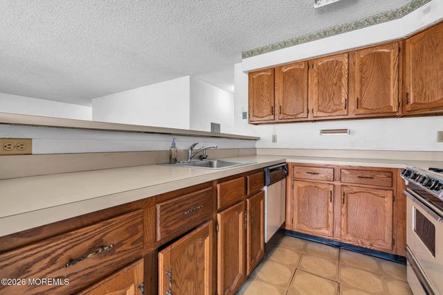 1213 Waters Edge Drive, Toms River, NJ 08753