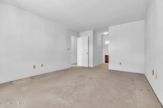 1213 Waters Edge Drive, Toms River, NJ 08753