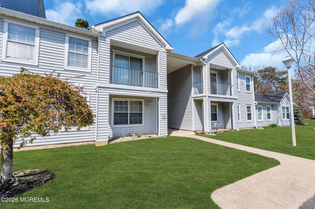 1213 Waters Edge Drive, Toms River, NJ 08753