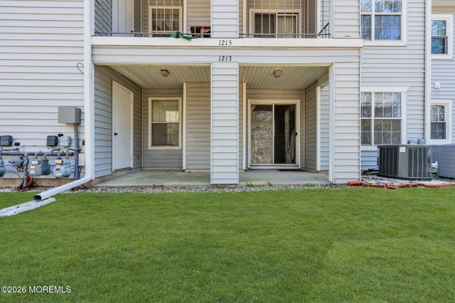1213 Waters Edge Drive, Toms River, NJ 08753