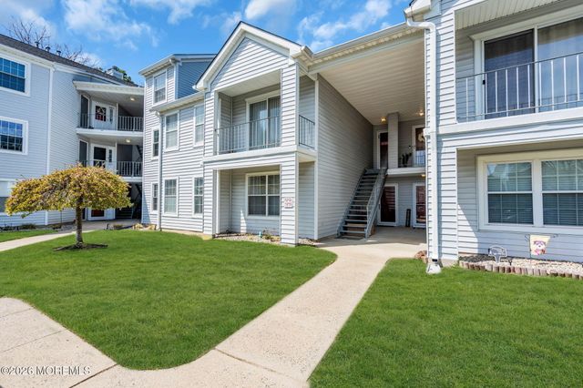 1213 Waters Edge Drive, Toms River, NJ 08753