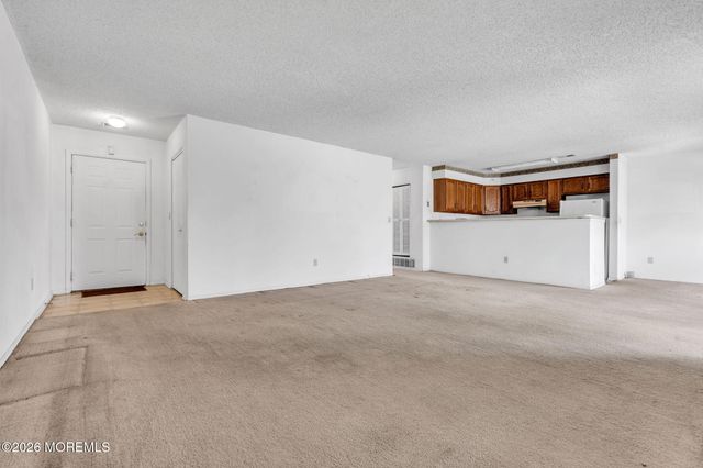 1213 Waters Edge Drive, Toms River, NJ 08753