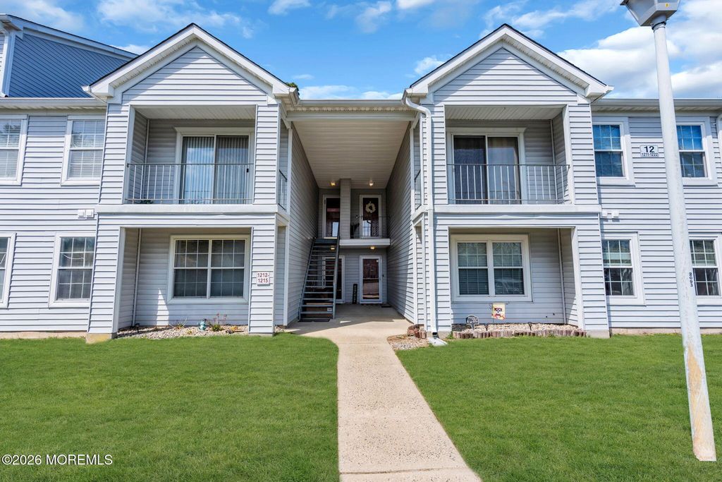 1213 Waters Edge Drive, Toms River, NJ 08753