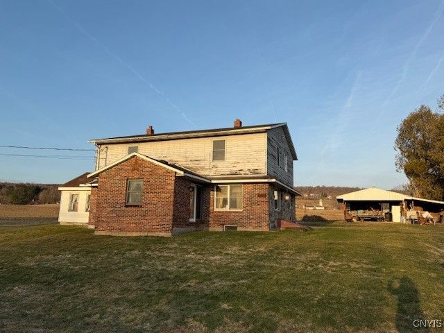 5671 Middle Road, Stockbridge, NY 13409
