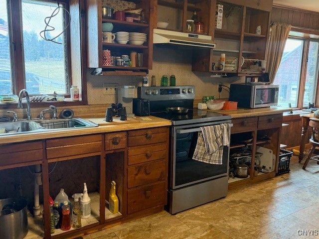 5671 Middle Road, Stockbridge, NY 13409