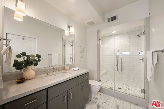 943 16th Street 4, Santa Monica, CA 90403