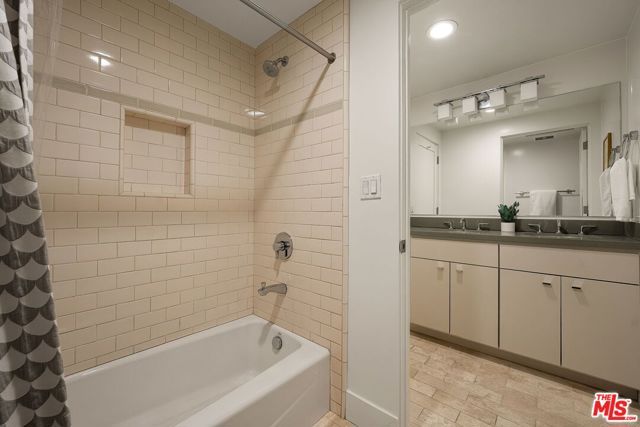 943 16th Street 4, Santa Monica, CA 90403