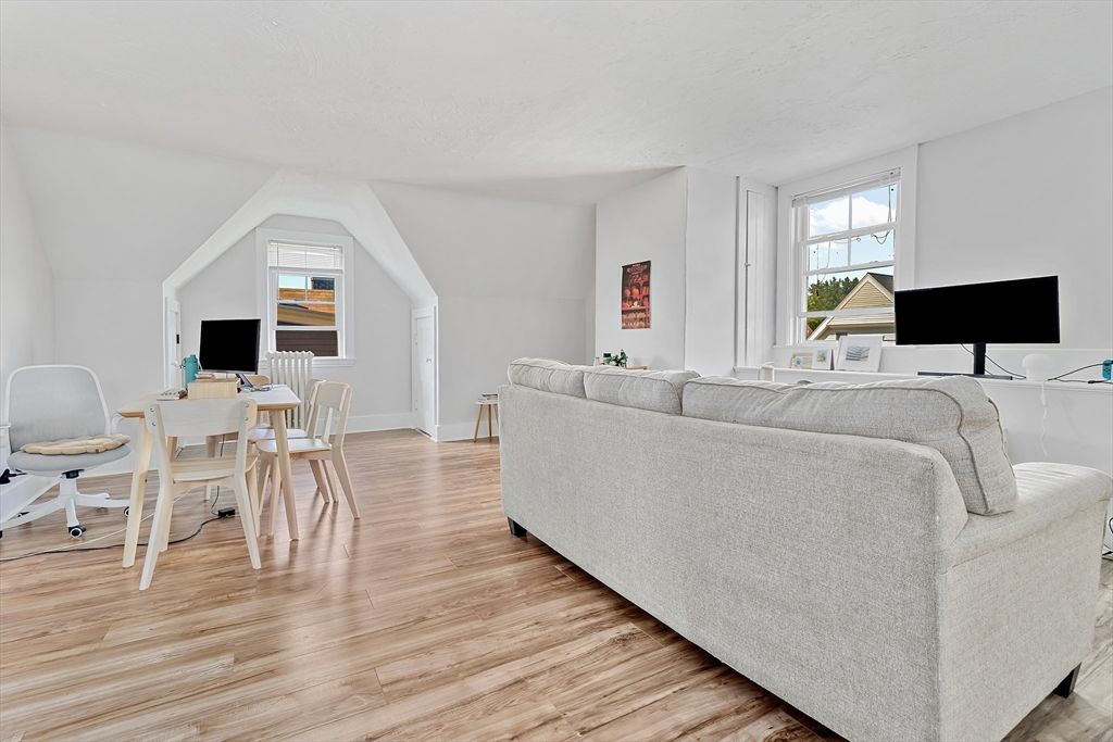 13 Dartmouth 2, Somerville, MA 02145