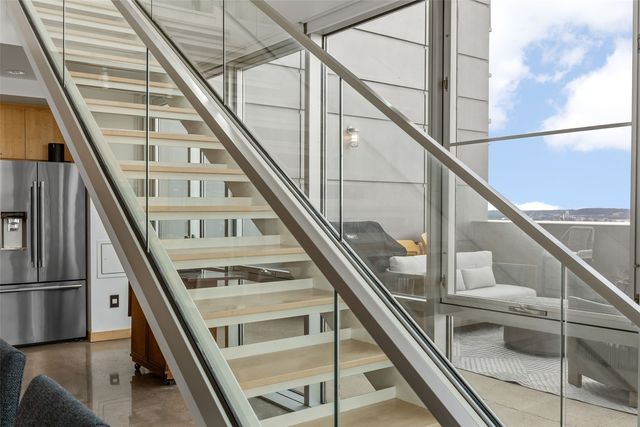 221 E College St 1206, Iowa City, IA 52240