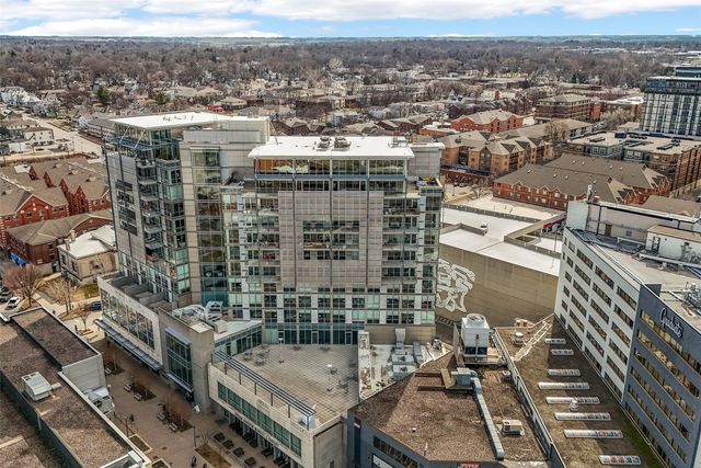 221 E College St 1206, Iowa City, IA 52240