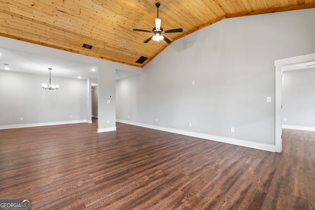 146 Overland Way, Gray, GA 31032