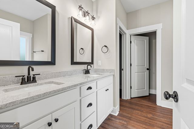 146 Overland Way, Gray, GA 31032