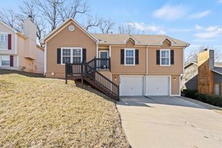 12508 Fountain Lake Drive, Grandview, MO 64030
