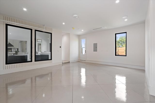 860 Brook Hollow Rd, Nashville, TN 37205