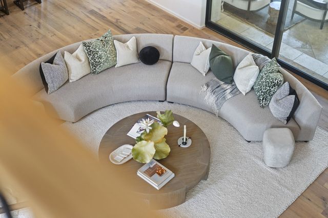 860 Brook Hollow Rd, Nashville, TN 37205