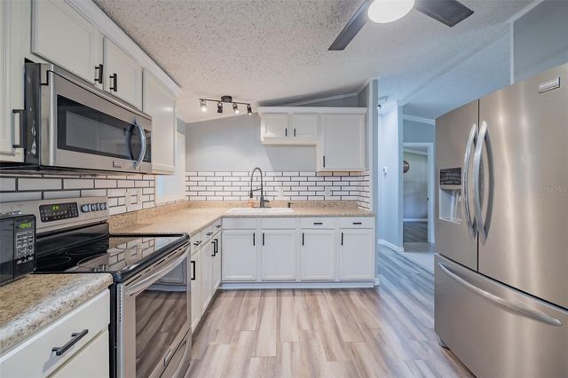 18832 DORMAN ROAD, Lithia, FL 33547