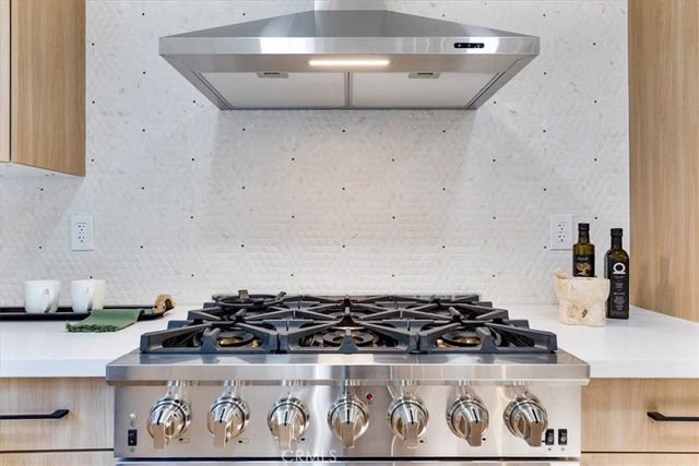 9921 Westwanda Drive, Beverly Hills, CA 90210