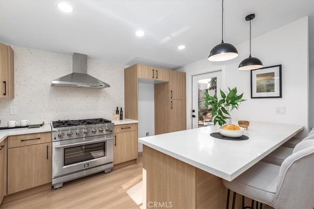 9921 Westwanda Drive, Beverly Hills, CA 90210