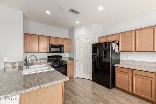 20261 W DESERT BLOOM Street, Buckeye, AZ 85326