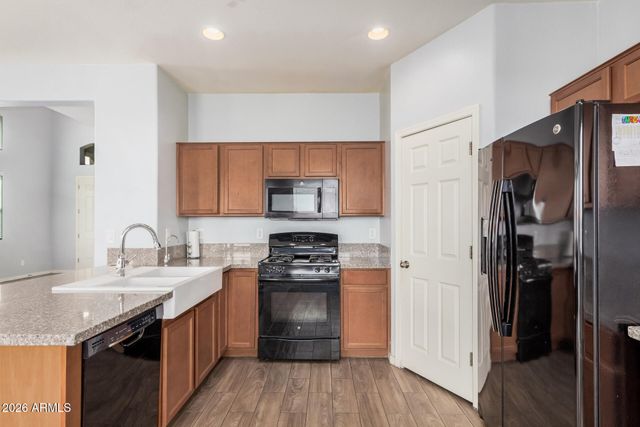 20261 W DESERT BLOOM Street, Buckeye, AZ 85326