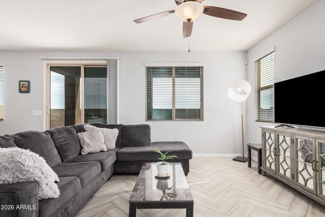 20261 W DESERT BLOOM Street, Buckeye, AZ 85326