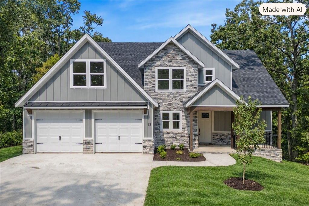 13 Strichen Lane, Bella Vista, AR 72715