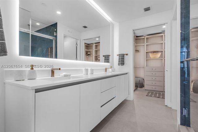 700 NE 24th St 1203, Miami, FL 33137