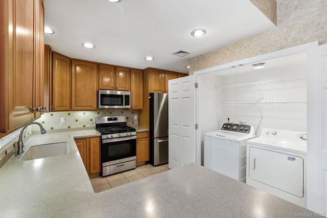 882 Heritage Hills D, Somers, NY 10589