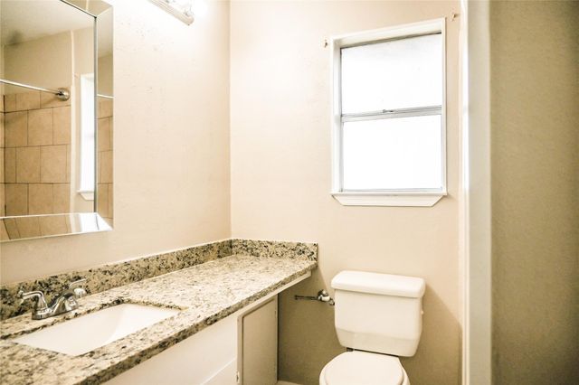 619 W Mahan Street, Richwood, TX 77531