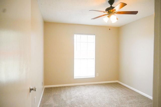 619 W Mahan Street, Richwood, TX 77531