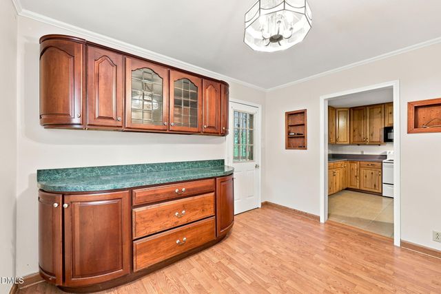 719 Greenwood Drive, Burlington, NC 27217