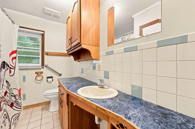 719 Greenwood Drive, Burlington, NC 27217