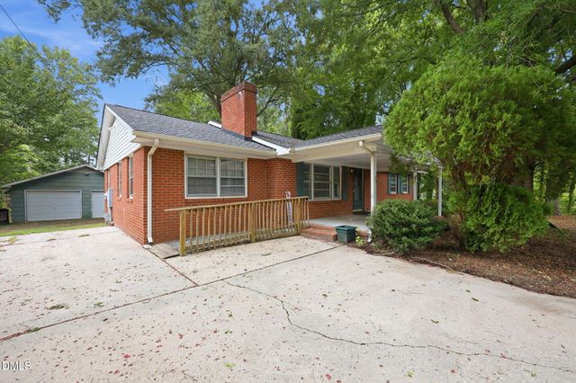 719 Greenwood Drive, Burlington, NC 27217