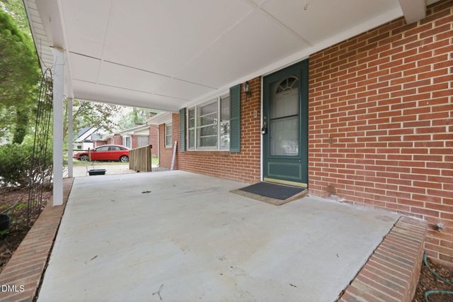 719 Greenwood Drive, Burlington, NC 27217