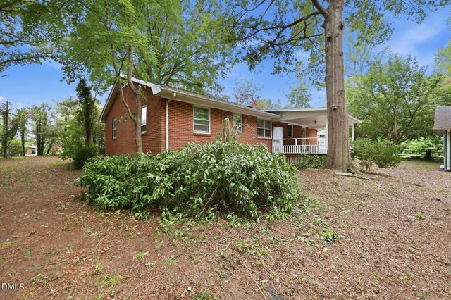 719 Greenwood Drive, Burlington, NC 27217