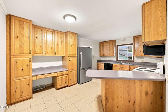 719 Greenwood Drive, Burlington, NC 27217