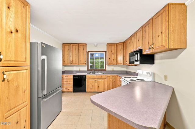 719 Greenwood Drive, Burlington, NC 27217