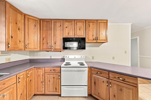 719 Greenwood Drive, Burlington, NC 27217